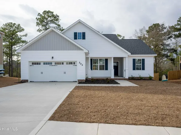 202 Broadleaf Drive, Jacksonville, NC 28546