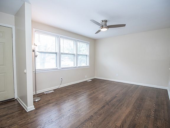 3rd image of 510 Taryton Dr