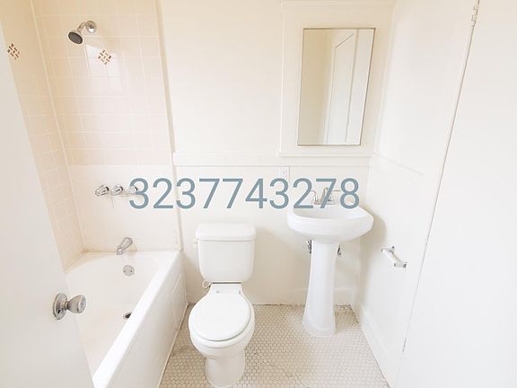 2nd image of 3045 Leeward Ave
