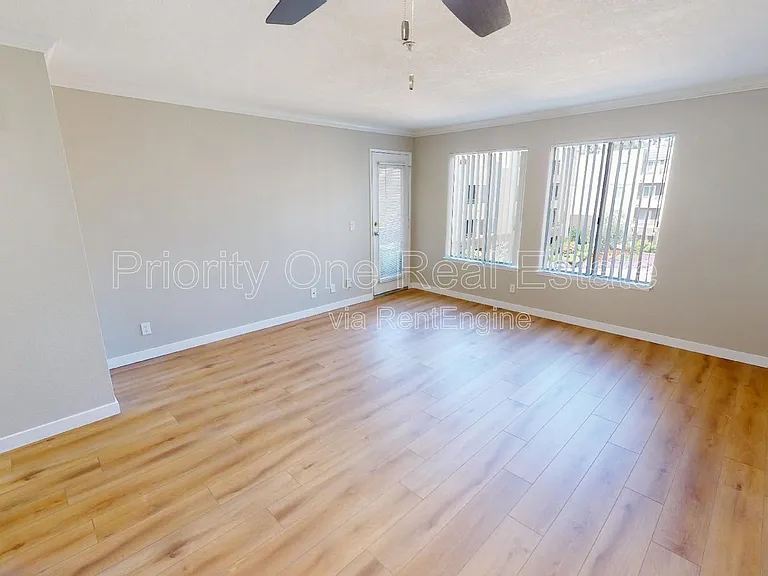 8889 Caminito Plaza Centro #7339 — Photo 14