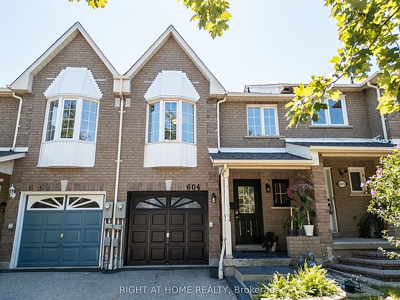 2nd image of 604 Lumberton Cres
