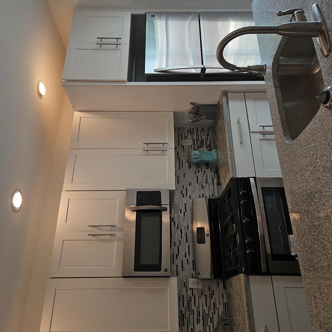 3 bed, 2.5 bath, 1500 sqft, $2,500 — Photo 1