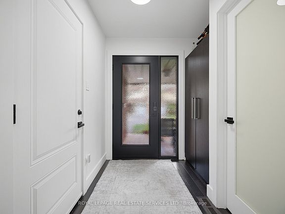 4th image of 536 Sheraton Rd #68