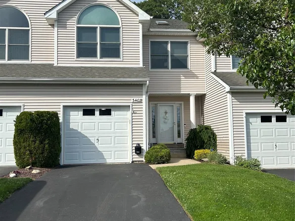 3402 Willow Pond Drive, Riverhead, NY 11901