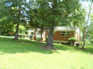 703 Heather Rd, Burlington, NC 27215