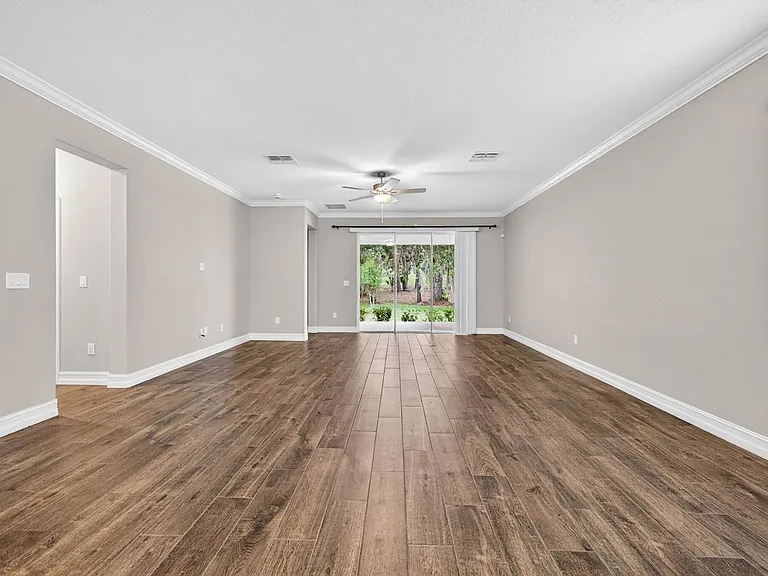 19462 Forest Garden Ct — Photo 12