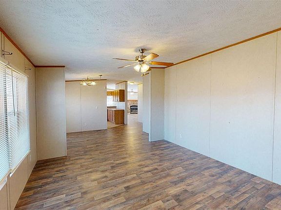 3rd image of 1030 Highland Dr