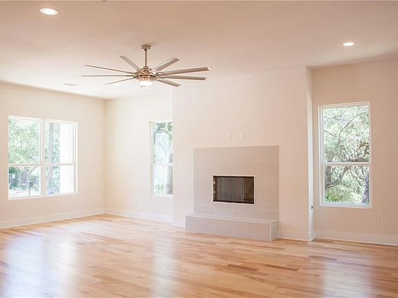 5th image of 1406 W Lakeland Dr