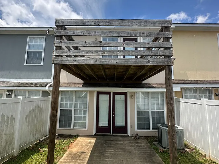 105 S Springview Dr — Photo 28