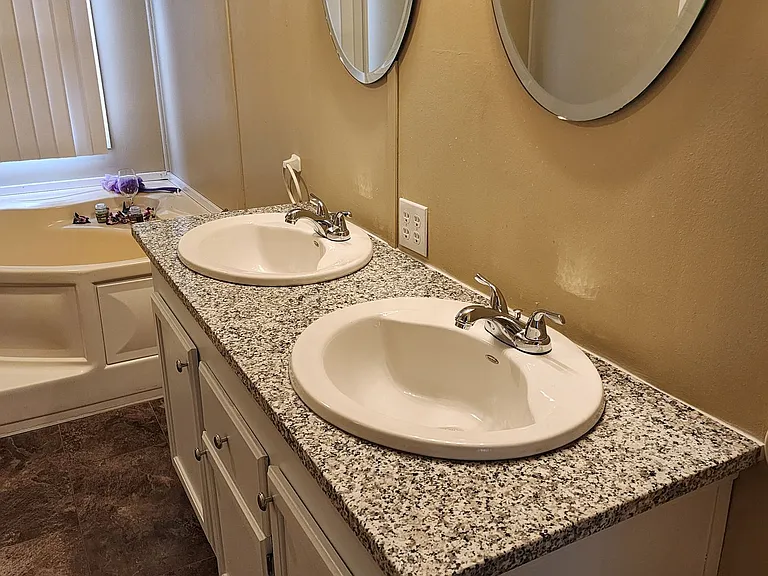 134 Brandenburg Dr — Photo 12