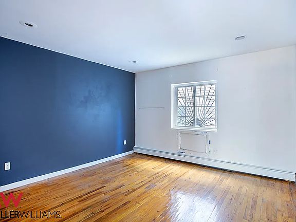 3rd image of 697 Evergreen Ave APT 1