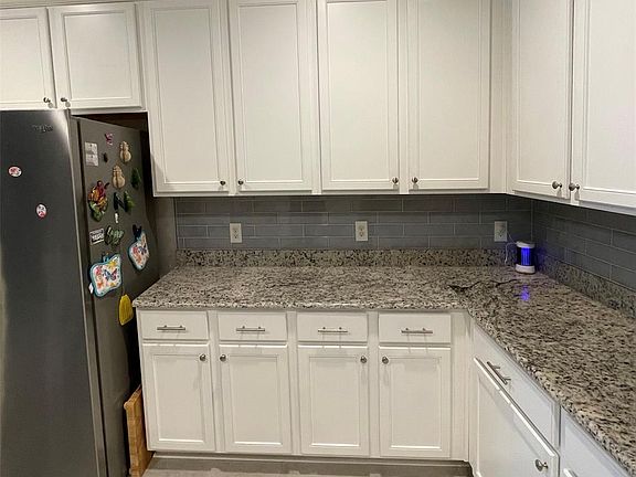 4th image of 5616 Las Lomas Ln