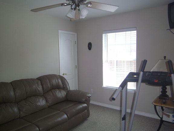 5th image of 6810 Guinevere St