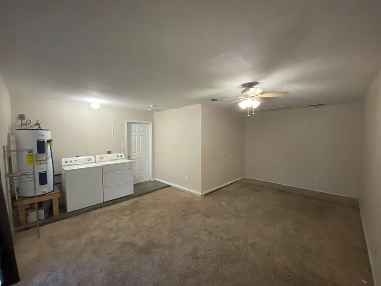 8026 Bonnie Cir — Photo 12