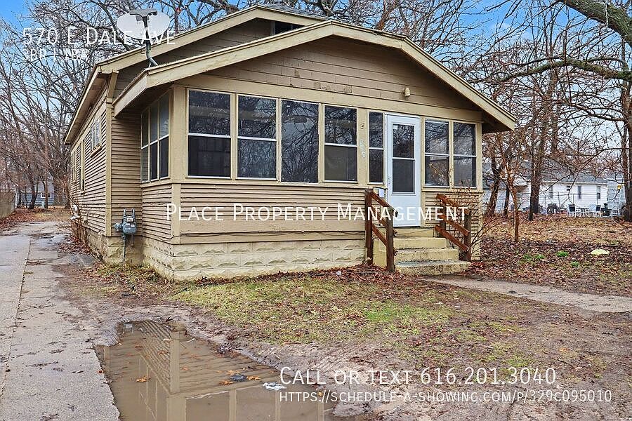 1st image of 570 E Dale Ave