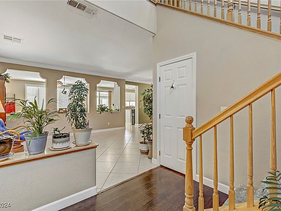 4th image of 679 Fontayne Ave