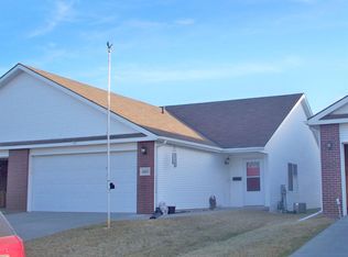 2401 Northline Ct, Lincoln, NE 68521