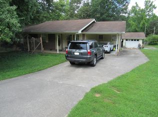 1330 N Michael Dr, Tunnel Hill, GA 30755