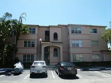 3rd image of 3360 Pinewalk Dr N APT 1336