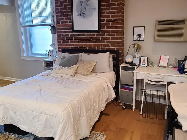 146 S Fairmount St #3 — Photo 4