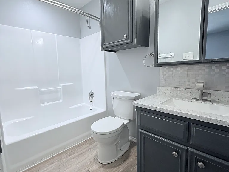 1817 Corpus Ave — Photo 9