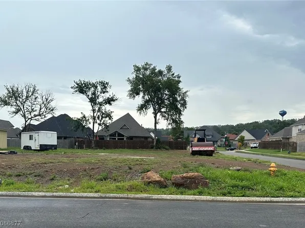 7011 Stonebrook Dr, Fort Smith, AR 72916