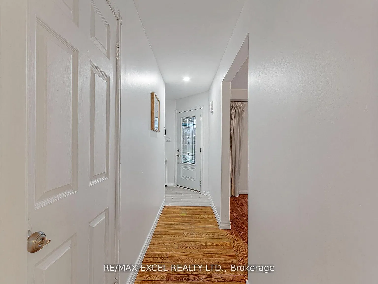5 bed, $2,999 — Photo 1