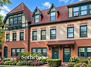 416 Burns St, Forest Hills Gardens, NY 11375