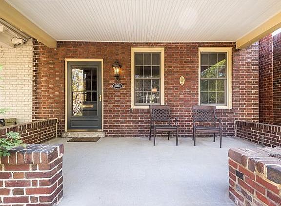 3rd image of 3024 Kensington Ave