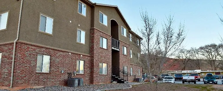 797 W 50 N — Photo 1