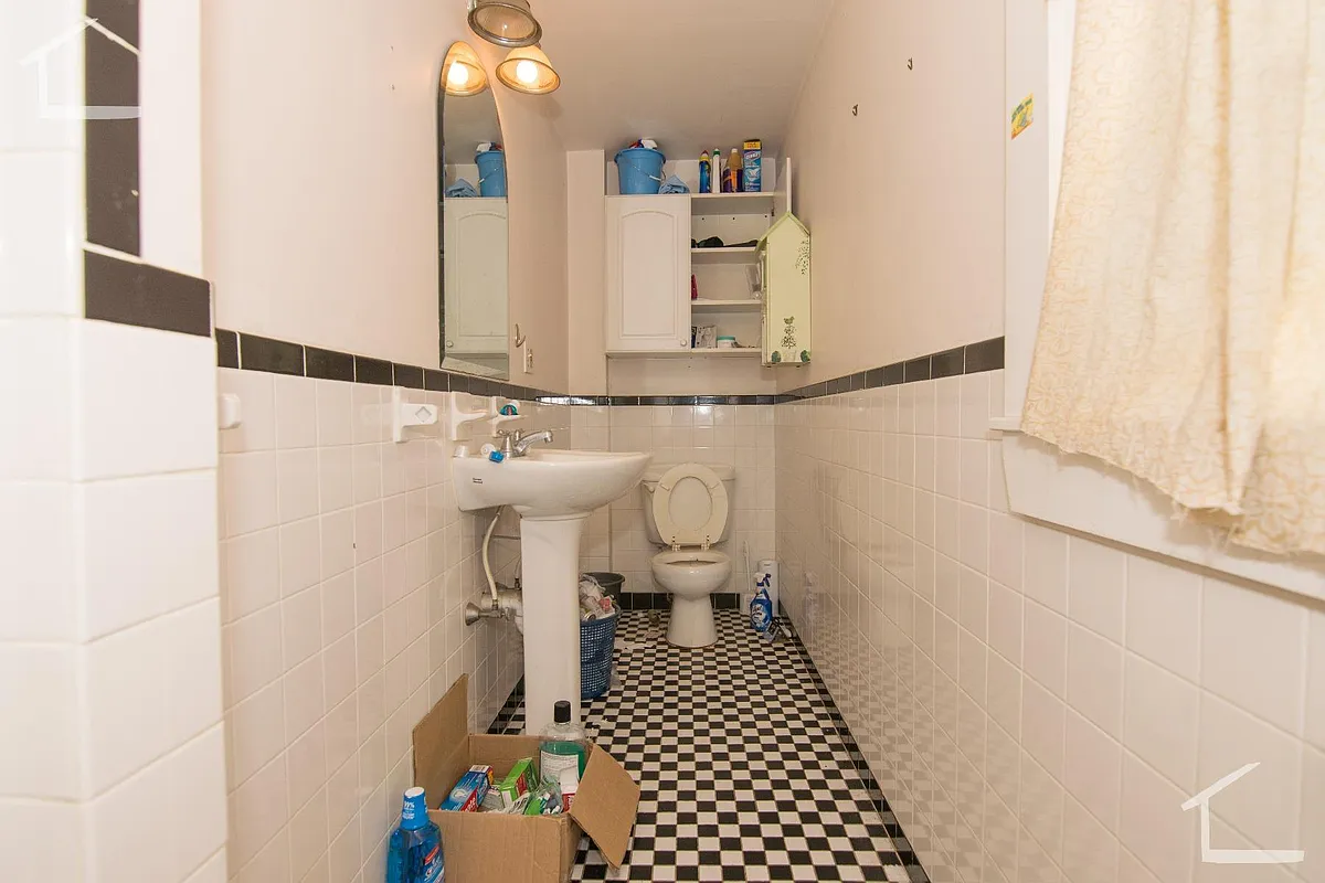 Building Photo - 20 Alcott St #2