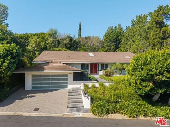 10853 Via Verona St, Los Angeles, CA 90077