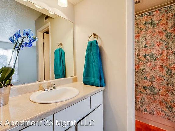 3rd image of 8033 Gessner Dr APT 235