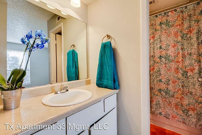 2nd image of 8033 Gessner Dr APT 136