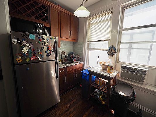 5th image of 3431 43rd St #2B