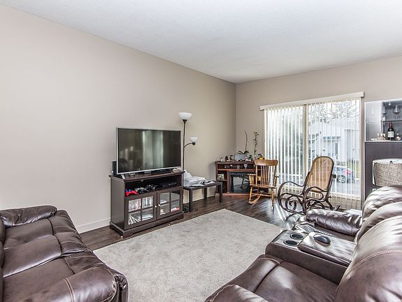 2nd image of 116 Sabrina Way SW Unit D