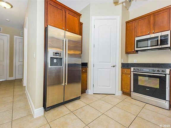 4th image of 230 SW 2nd Ave #6nj8043uj