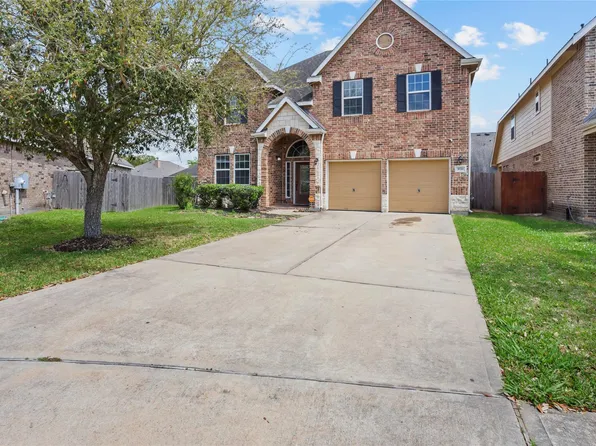 970 Jennifer St, Alvin, TX 77511