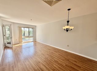 1204 Whitney Ave APT 406, Hamden, CT 06517