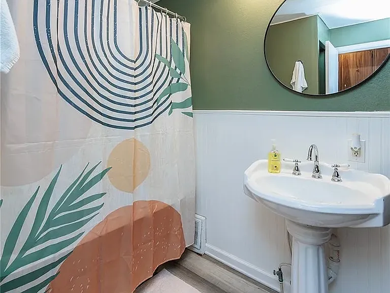3801 Russell Ave — Photo 7