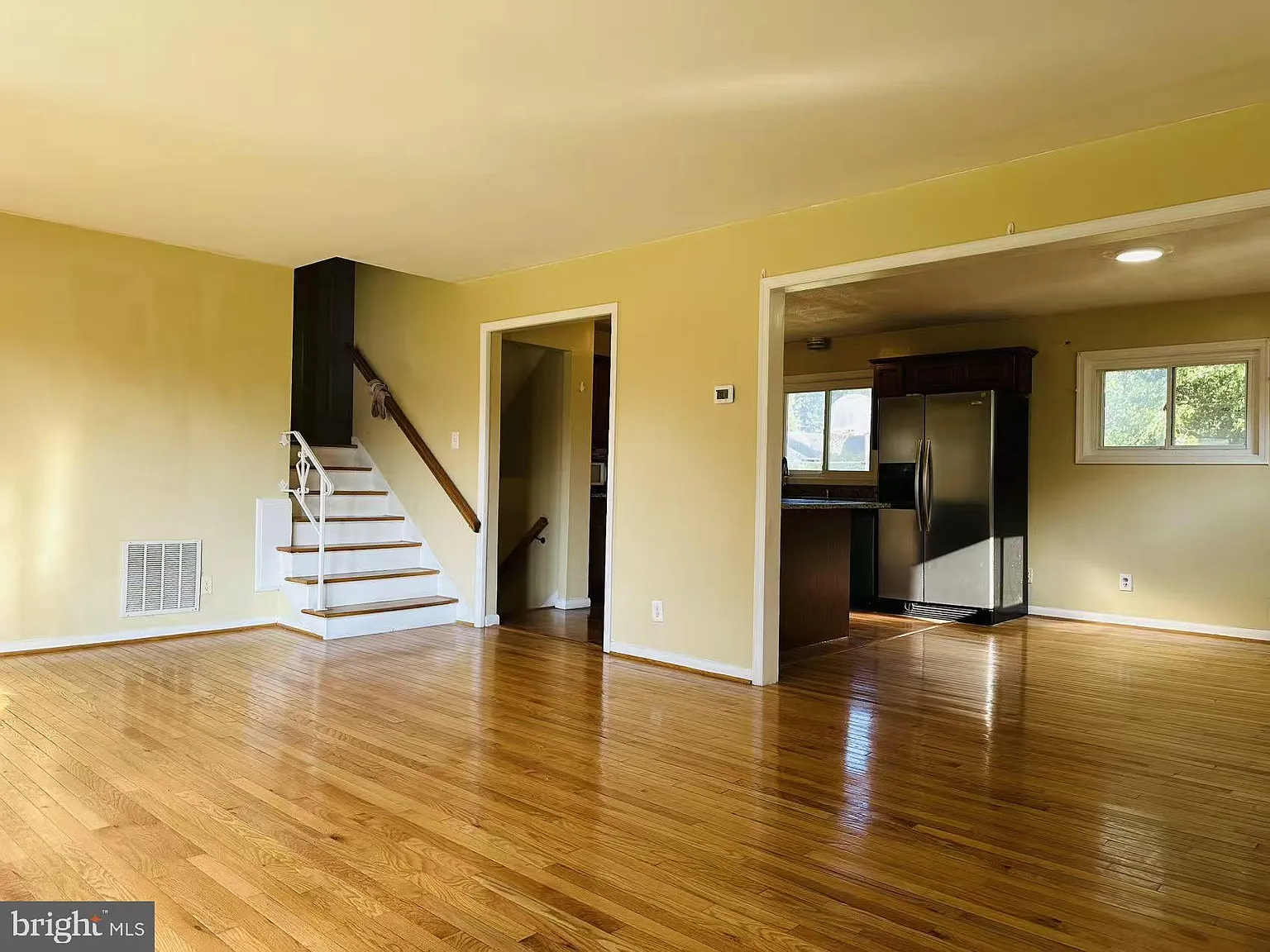 3 bed, 2.5 bath, 1998 sqft, $2,950 — Photo 3