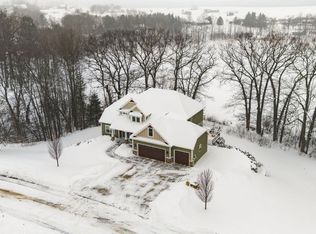 3149 Lake Meadows Cir, Traverse City, MI 49685