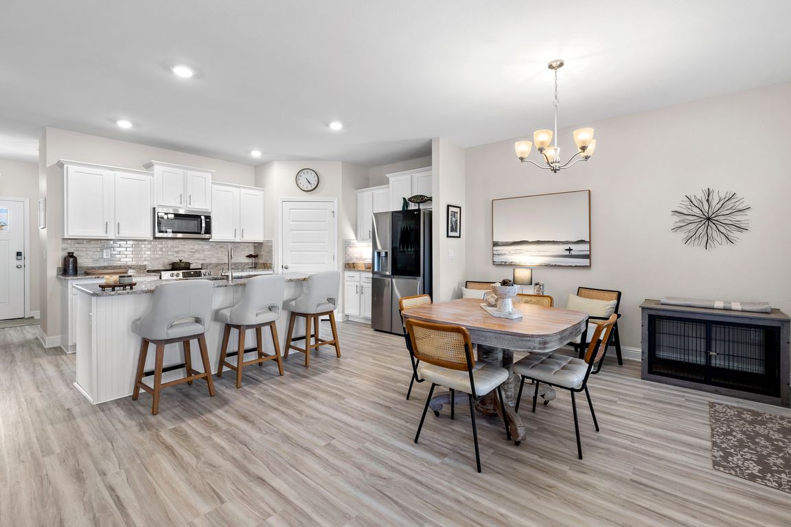 next background image