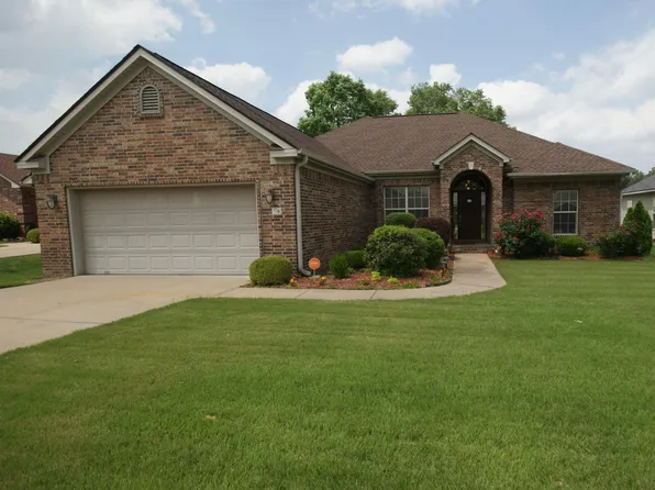 70 Woodridge Dr, Little Rock, AR 72204
