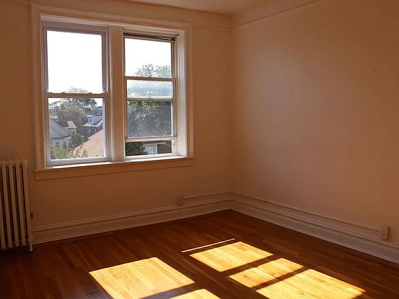 5th image of 257-259 Grant Ave #C3-c