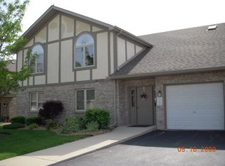 183 Saenz Ln, Joliet, IL 60436