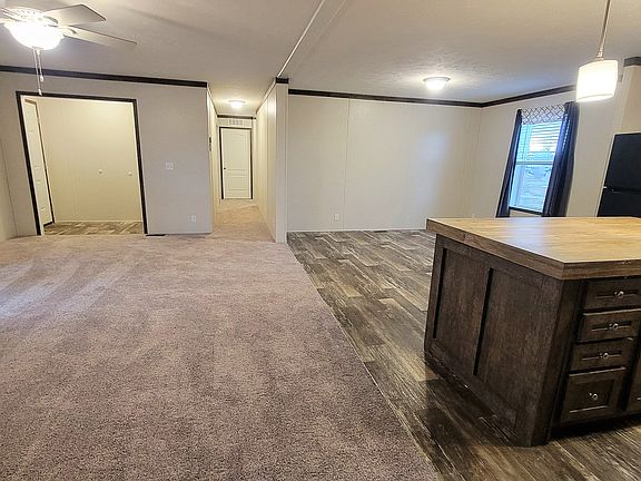 5th image of 161 Washington St #161