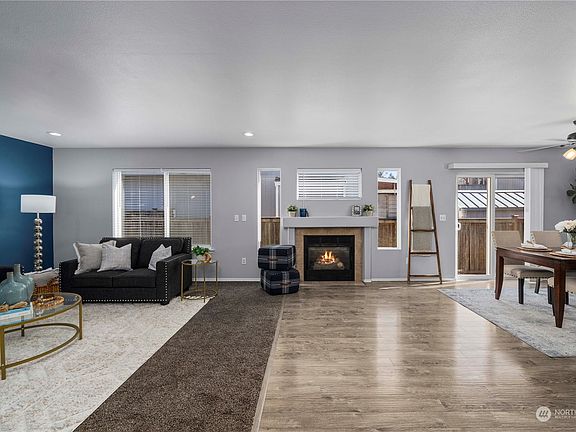 4th image of 17001 25th Avenue E