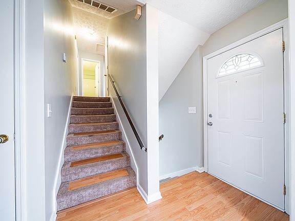 2nd image of 5487 Saratoga Dr