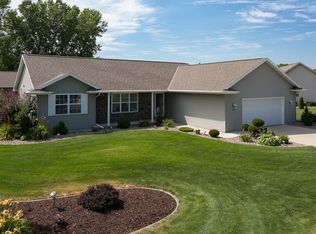 245 Hidden Creek Trl, Green Bay, WI 54303